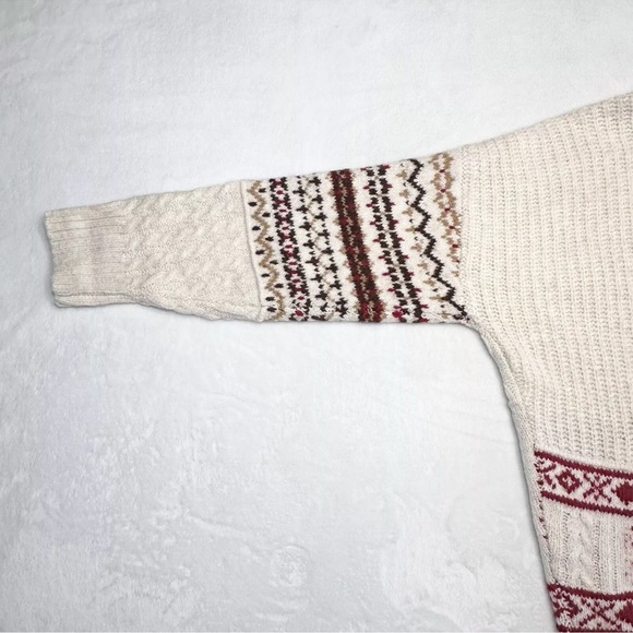 American Eagle AE Chunky Sweater Medium Soft Mock Neck Fair Isle Holiday Red NWT - Picture 10 of 16